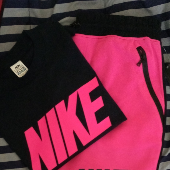 Nike Outfit - Picture 3 of 3